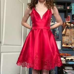 Sherri hull prom/homecoming dress
